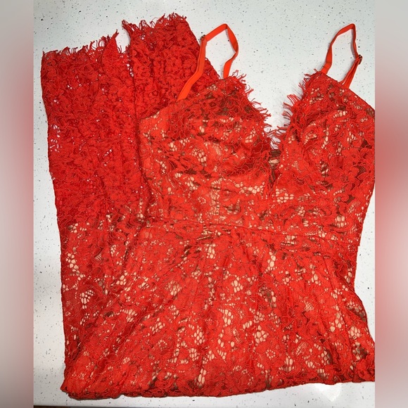 House of CB - Edeta orange lace plunge dress - Picture 4 of 7